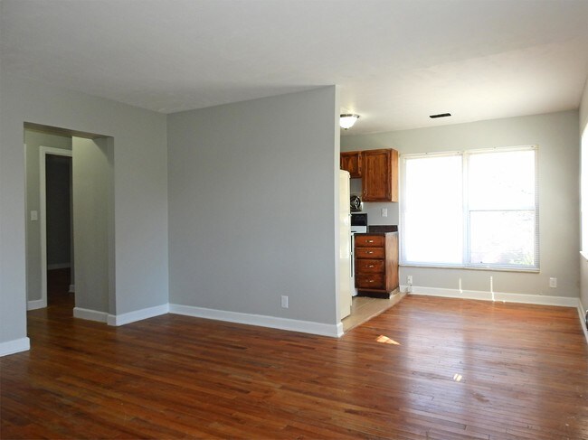 Building Photo - 8801 Malvern Hill Rd