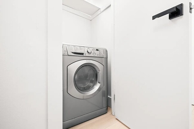 Building Photo - 81 St Marks Pl