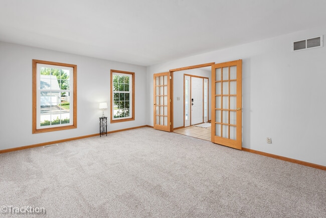 Building Photo - 3081 Barnstable Ct