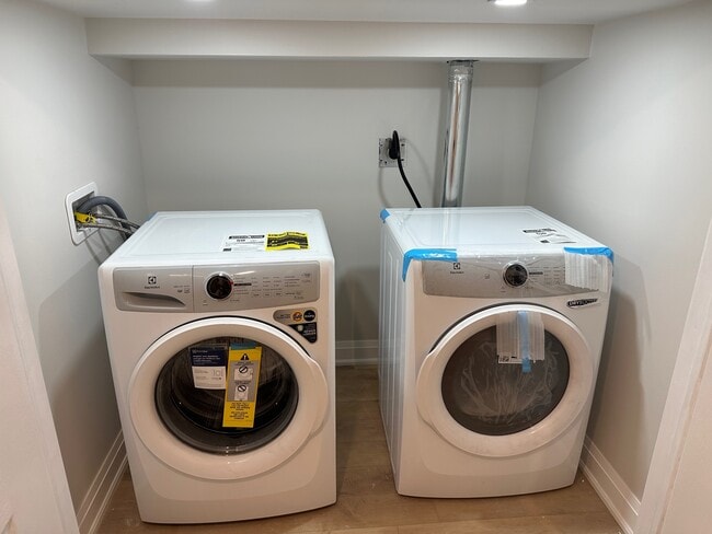 Photo du bâtiment - 1119 King St