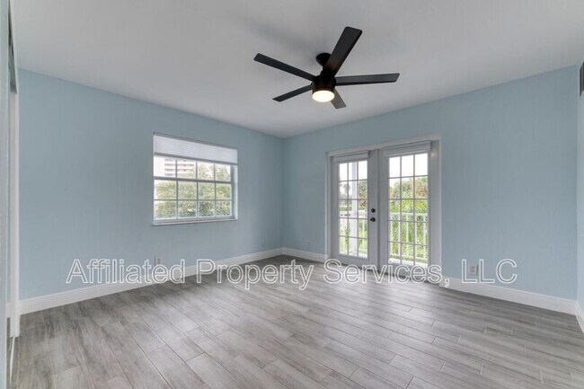 Foto del edificio - 5207 N Flagler Dr
