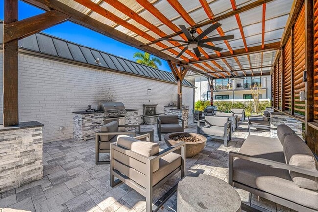 Foto del edificio - 3909 W Cleveland St