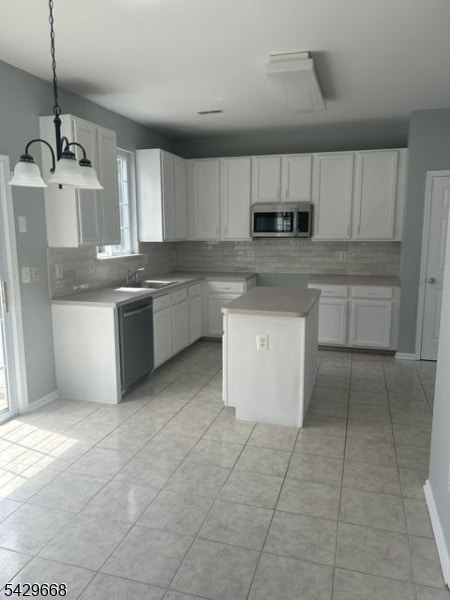 Foto del edificio - 240 Winding Hill Dr