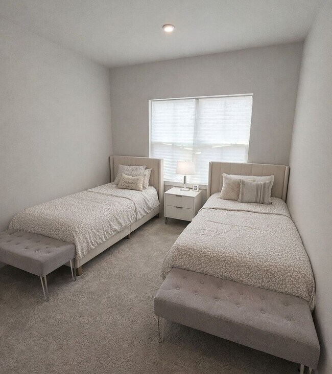 Foto del edificio - 104 S Durham Dr