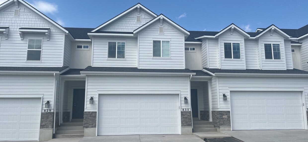 Primary Photo - Brand New Townhome on Hilltop Haven