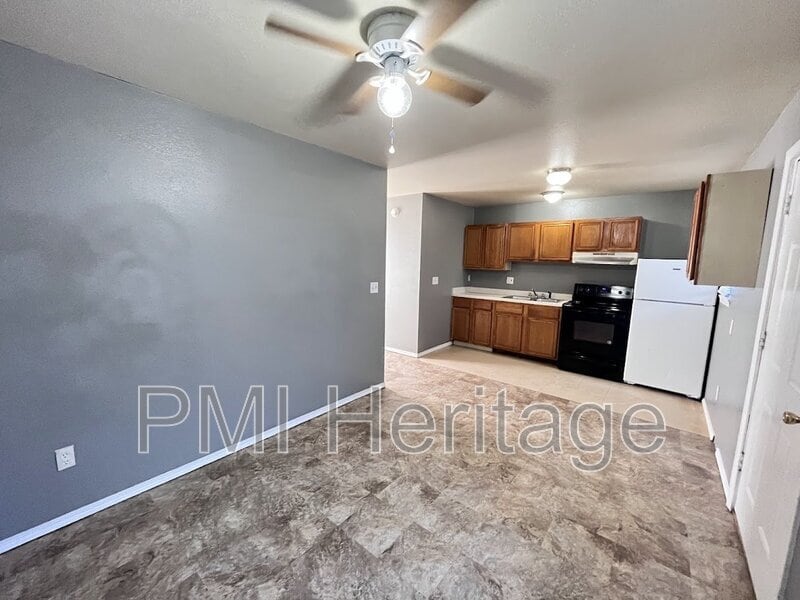 Primary Photo - 813 E Huntsville Ave