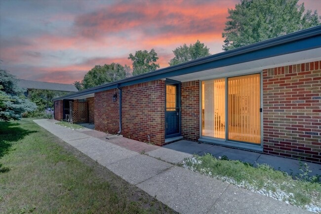 Building Photo - Shelby Meadows Apartments