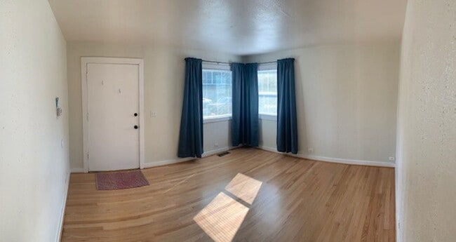 Foto del edificio - BENS01