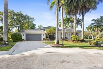 Building Photo - 3719 Oak Ridge Cir