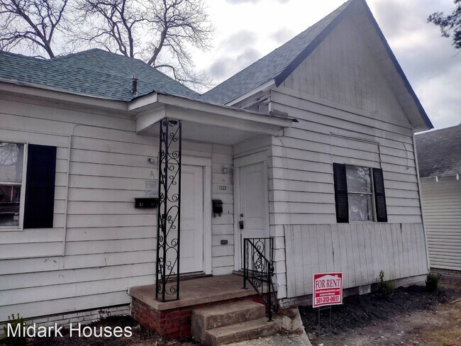 Building Photo - 2 br, 1 bath House - 1322 Maple Unit B