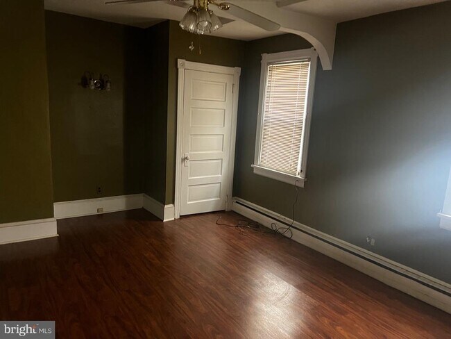 Foto del edificio - 125 Tilton St