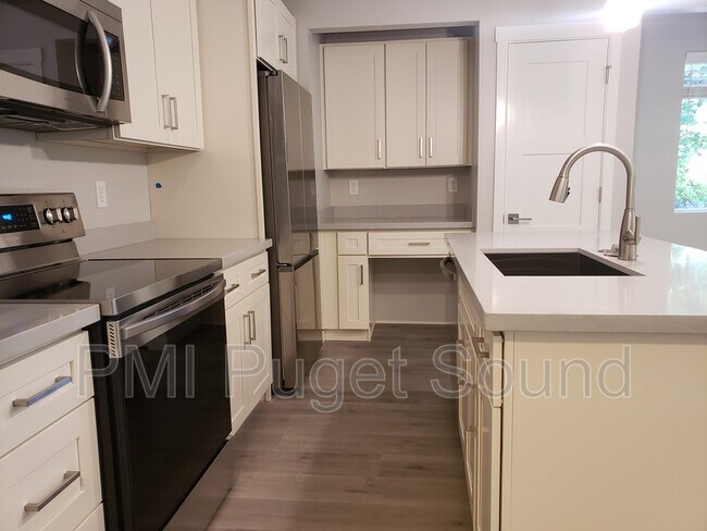 Foto del edificio - 3242 S 161st St