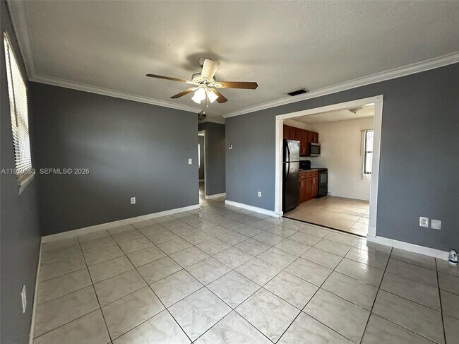 Foto del edificio - 2401 NW 15th St