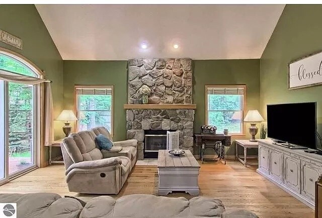 Foto del edificio - 4440 Ground Pine Trail