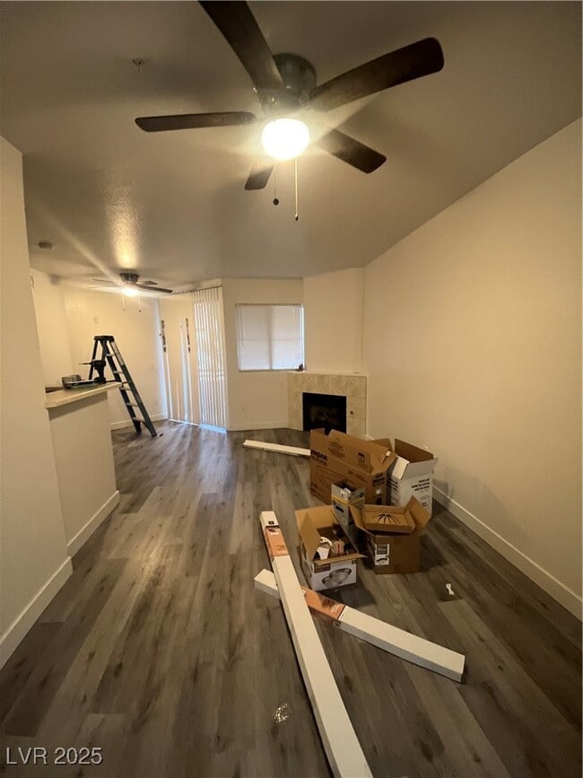 Building Photo - 7135 S Durango Dr