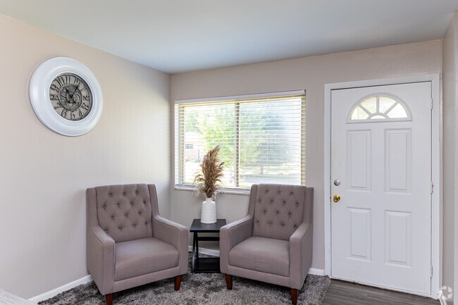 2BR, 1BA - 1,050SF - Living Room - Ambleside Commons