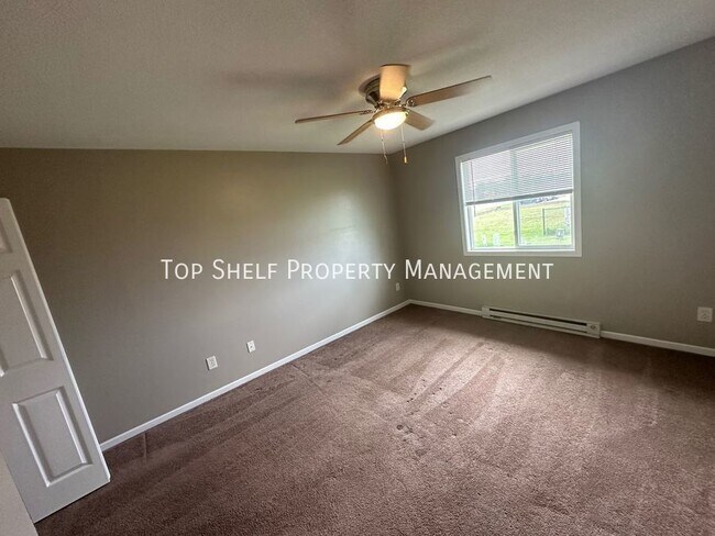 Foto del edificio - 106 4th St NW