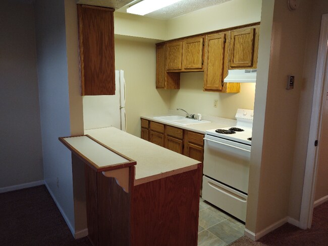 Foto del edificio - 1310 Louisville Rd