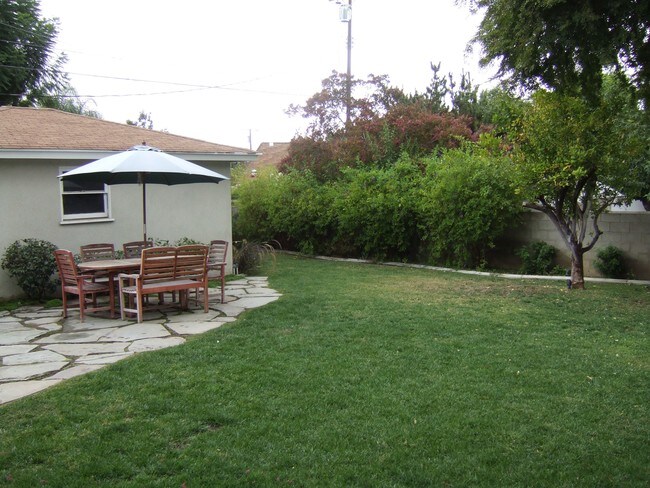 Backyard - 610 W Fern Ave