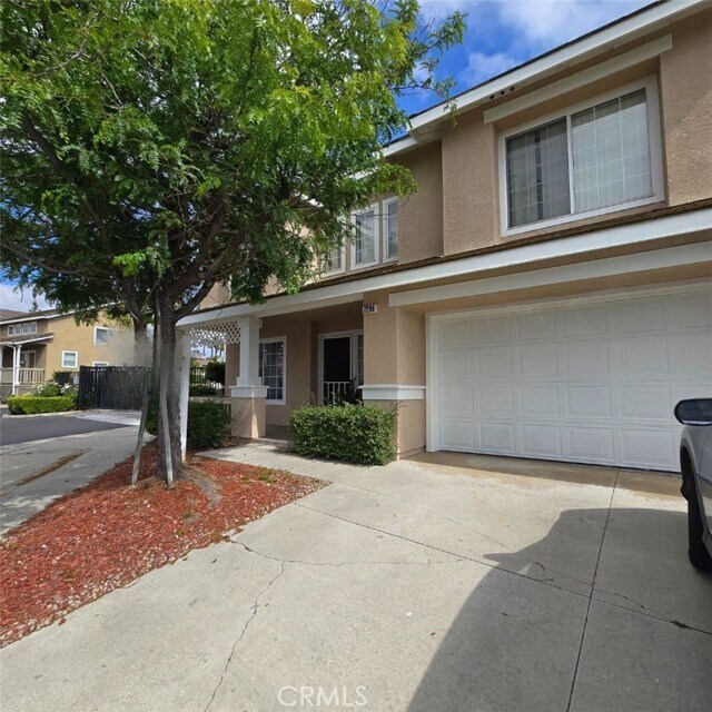Primary Photo - 7290 Ayers Rock Rd