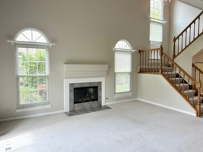 Foto del edificio - 240 Steeplechase Ct