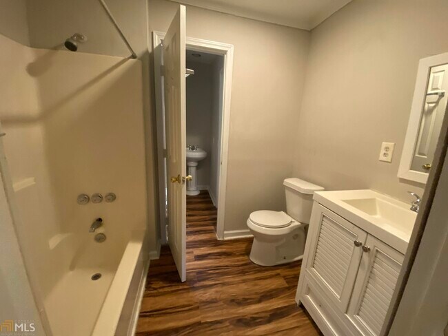 Foto del edificio - 917 S Indian Creek Dr