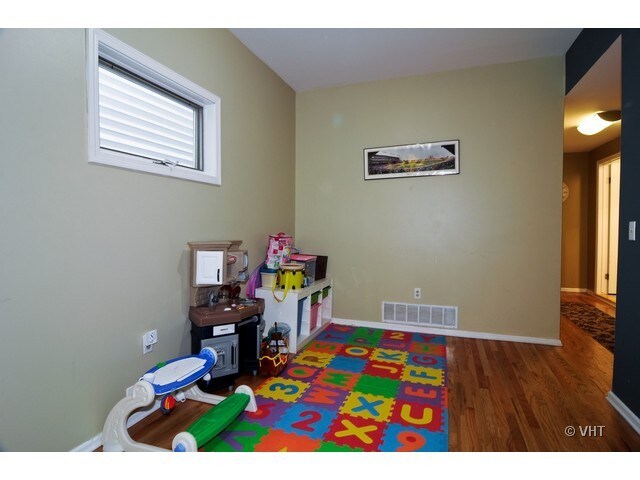 Foto del edificio - 1251 W Barry Ave