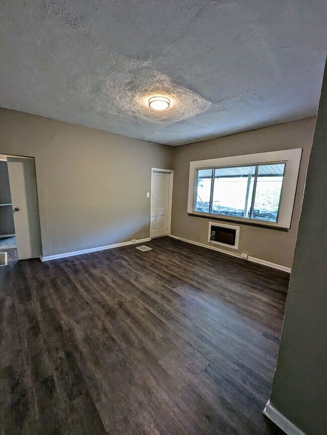 Photo - Newly Renovated 1 Bed, 1 Bath Apartment in Greenfield w/ Bonus Room - Convenient Location - Avail...