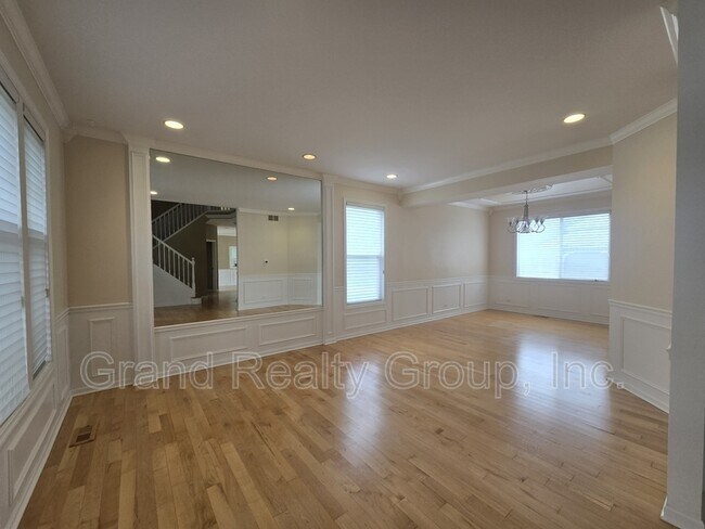 Foto del edificio - 217 Lexington Ct