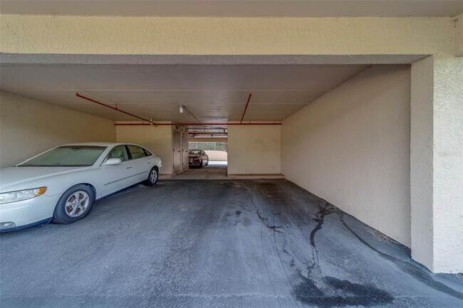 Foto del edificio - 9510 Harbor Greens Way