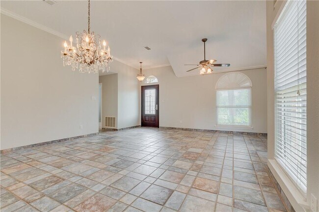 Foto del edificio - 7125 Northpointe Dr