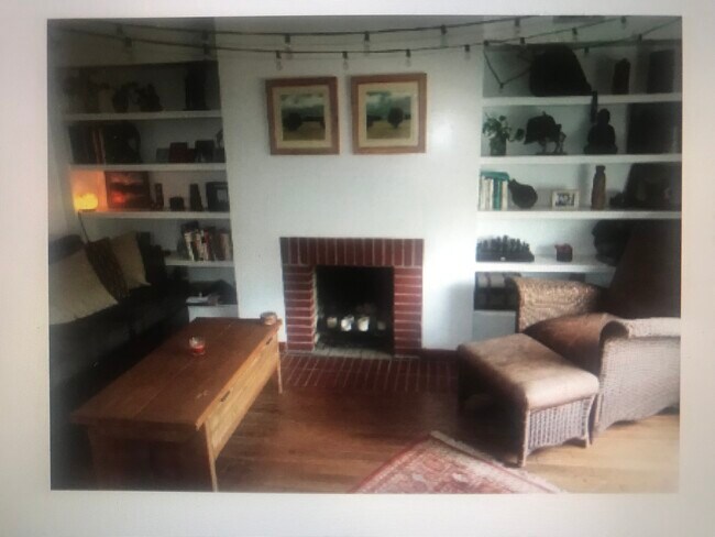 Hardwood floors throughout central Air apt - 5914 Alder St