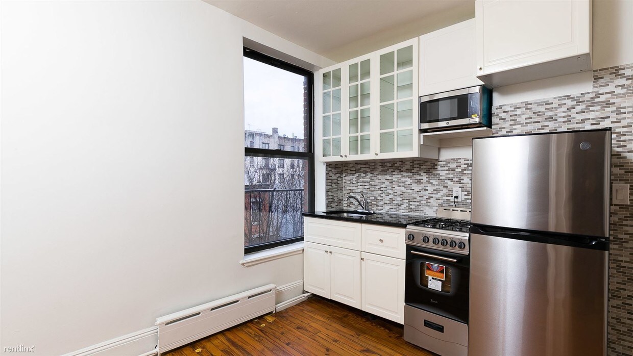 Foto principal - 2 br, 1 bath Apartment - 310 S 4th St Apt 2