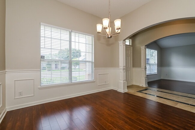 Foto del edificio - 9117 Prosperity Lake Dr