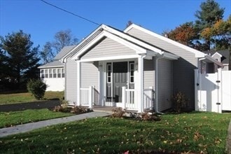Building Photo - 848 Washington St