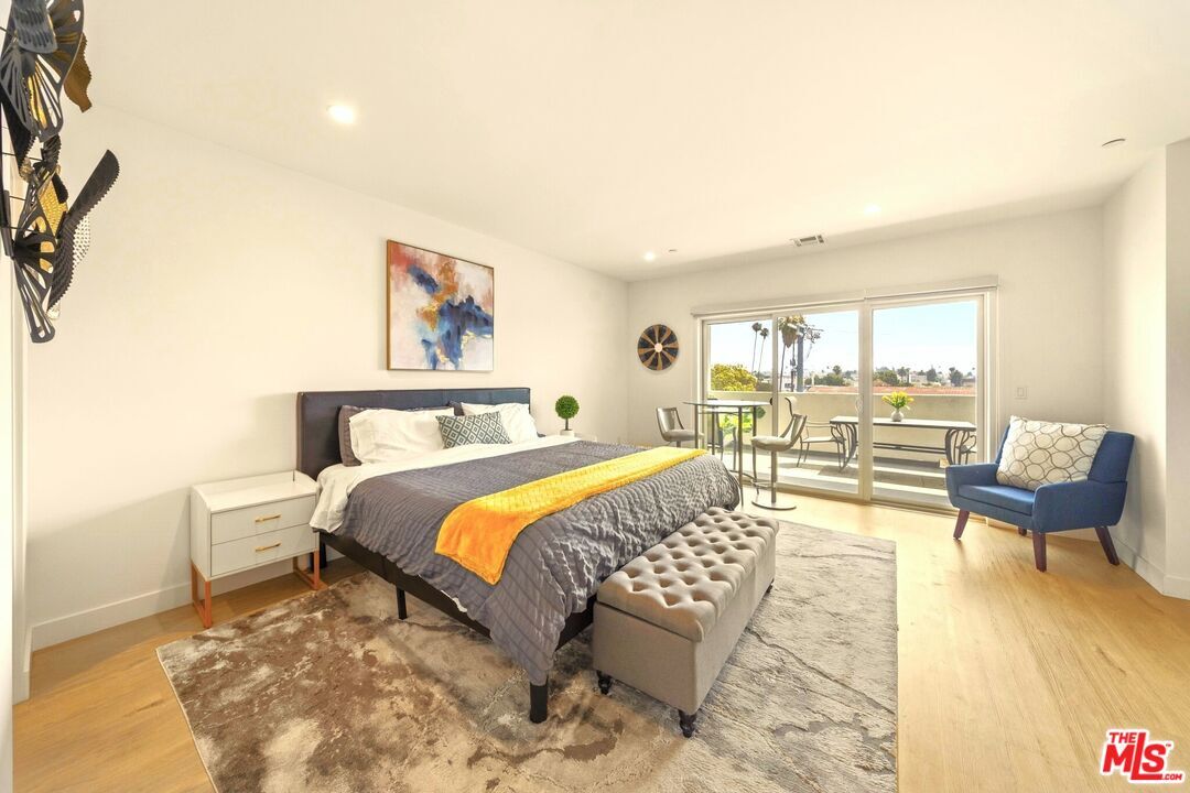 Foto principal - 497 N St Andrews Pl