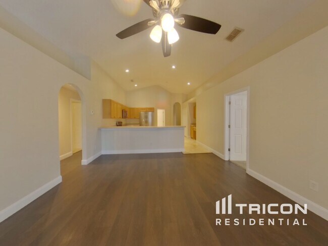 Foto del edificio - 1074 Worthington Dr