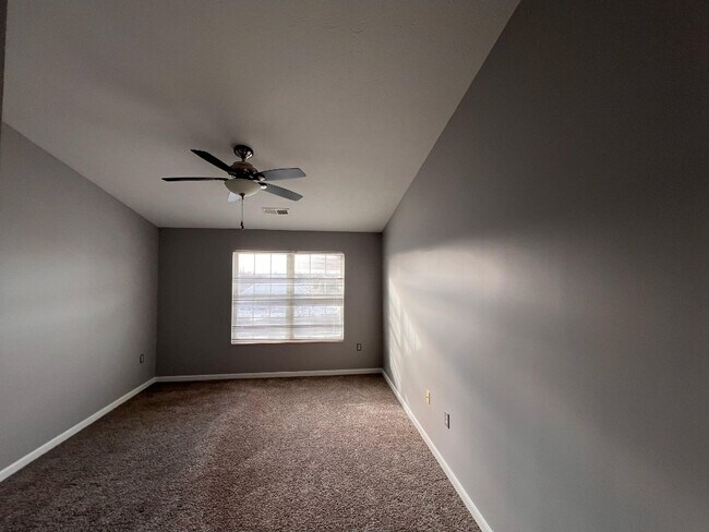 Foto del edificio - 17257 Gunther Blvd