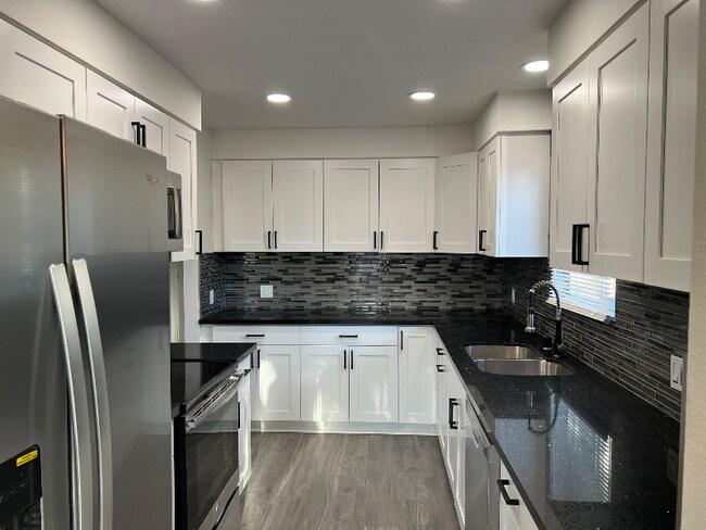 Foto del edificio - 7774 Highland Park Wy SW