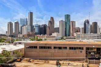 Building Photo - 1214 Dart St