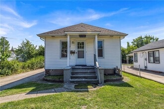 Building Photo - 21150 Tracy Ave