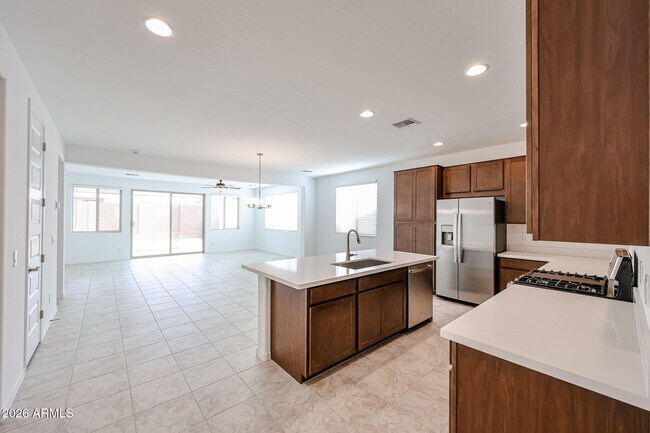 Foto del edificio - 14752 W Smoketree Dr