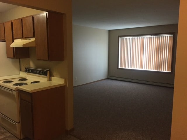 Building Photo - Suncrest Apartments