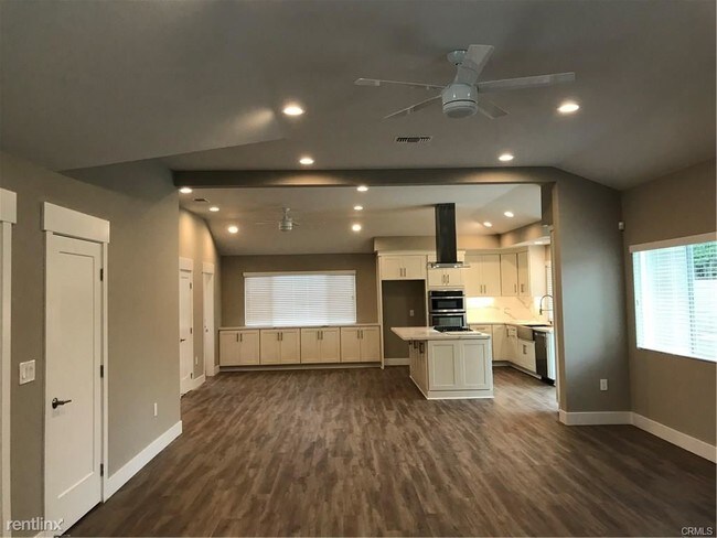 Building Photo - 4 br, 2.5 bath House - 18696 Santa Ynez St