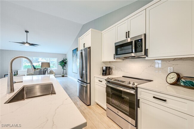 Foto del edificio - 4368 Mariner Rd