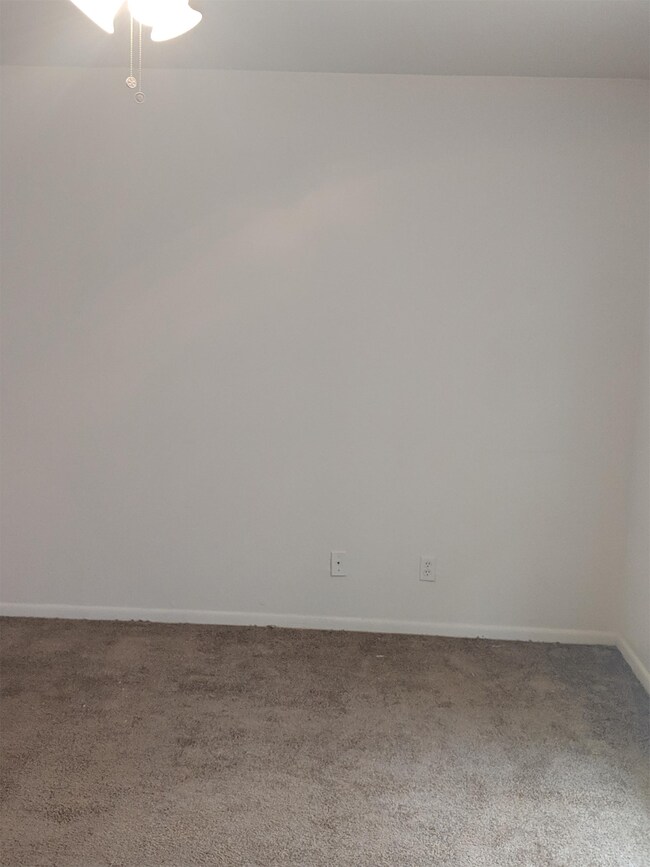 Foto del edificio - 6329 Calder Ave