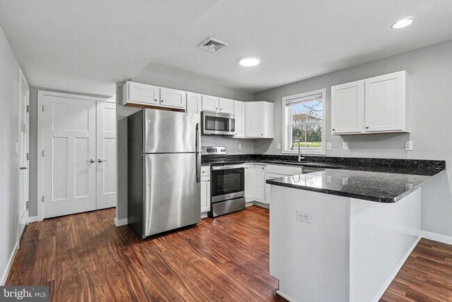 Foto del edificio - 120 HART Ln