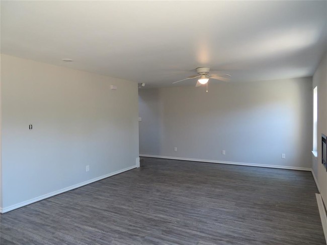 Building Photo - 8102 Howton St