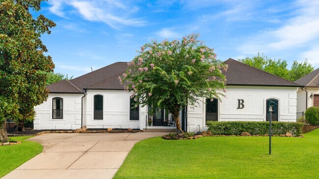 Building Photo - 177 Somerton Dr