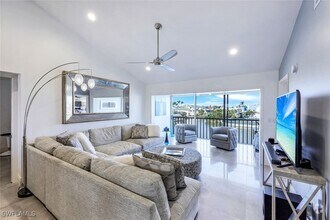 Building Photo - 10684 Gulf Shore Dr